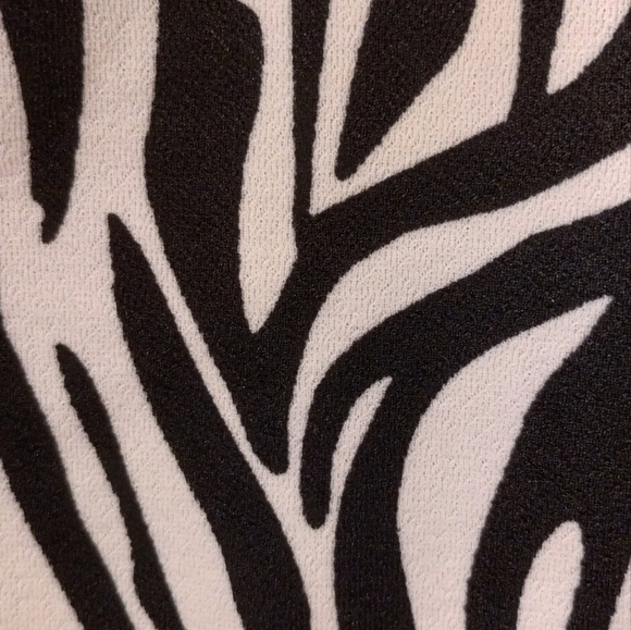 Shein zebra print crop tank top - M - Picture 3 of 8